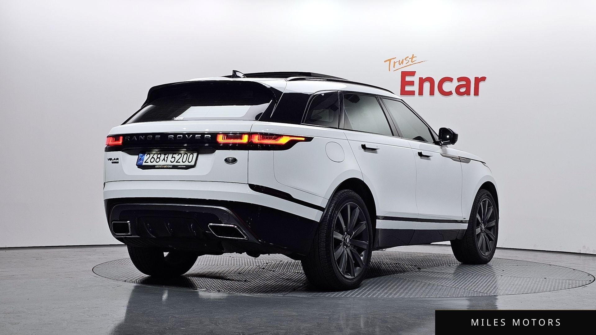 Land Rover Range Rover Velar 2020 — миниатюра 2