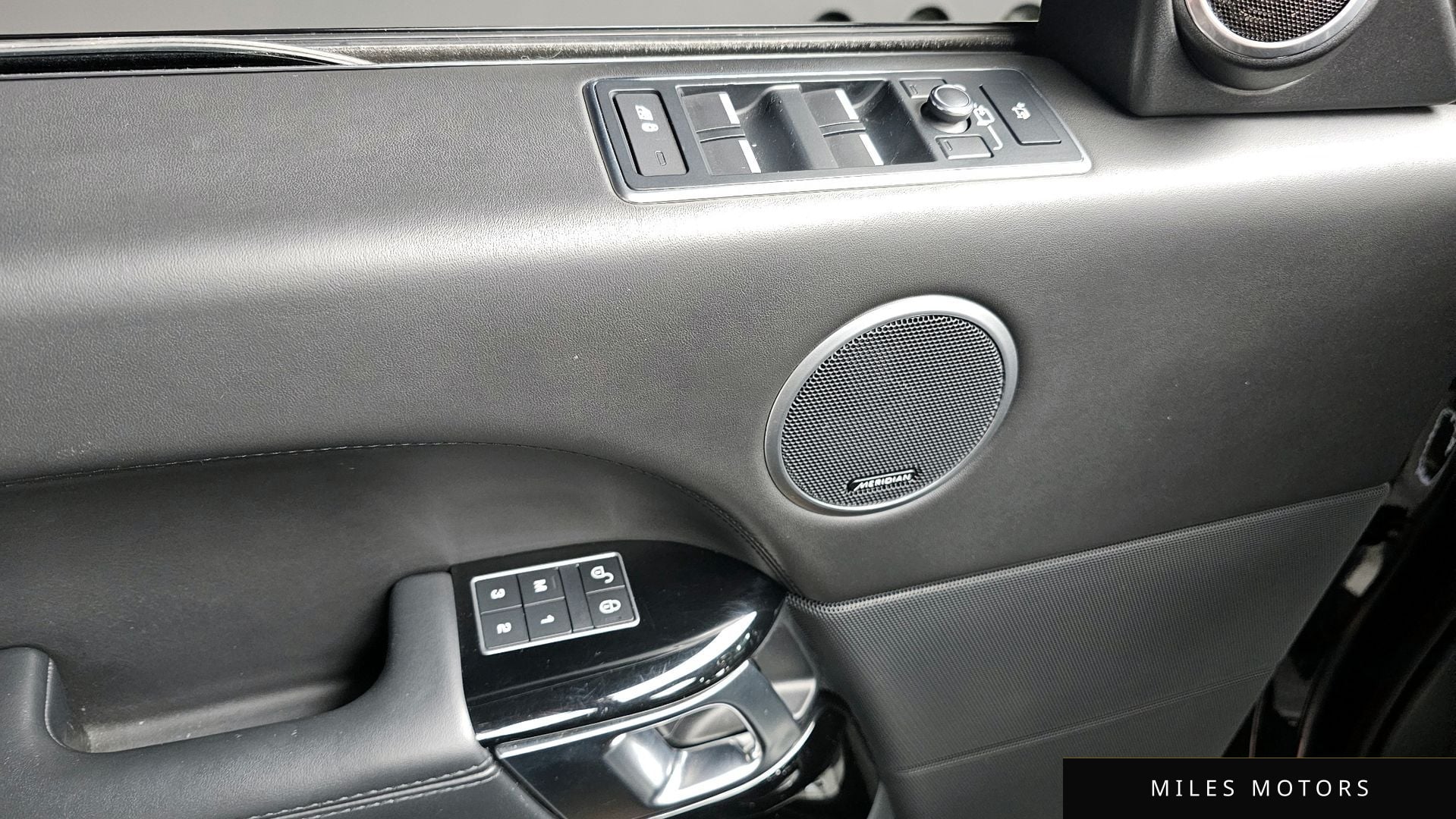Land Rover Range Rover 2016 — миниатюра 14