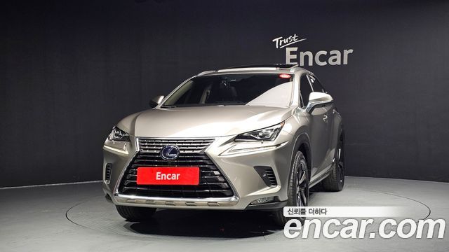Лексус NX300h 2021 — миниатюра 3