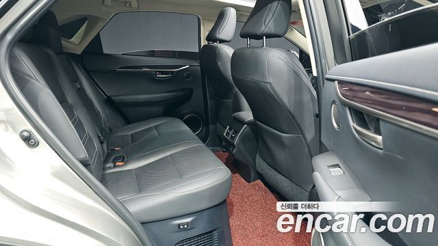 Лексус NX300h 2021 — миниатюра 11
