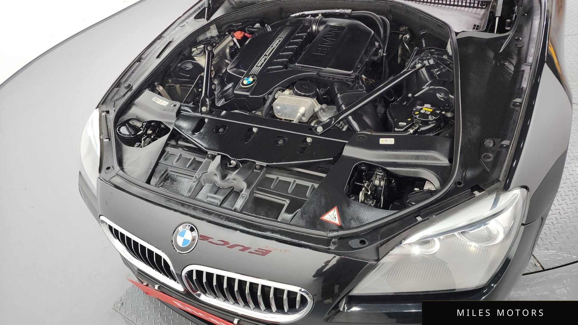 BMW 6 Series (F12) 2015 — миниатюра 6