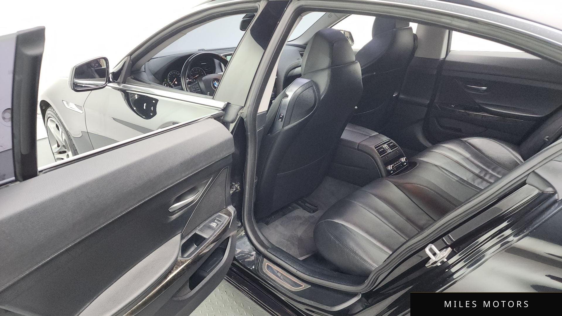 BMW 6 Series (F12) 2015 — миниатюра 12