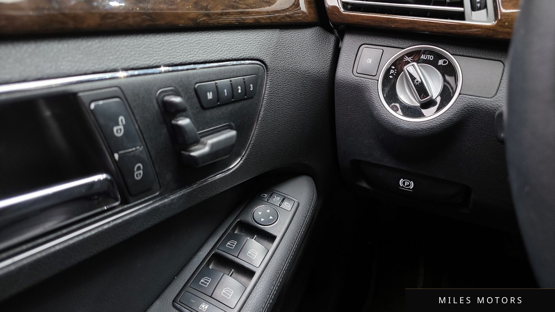 Mercedes-Benz E-클래스 W212 2011 — миниатюра 18