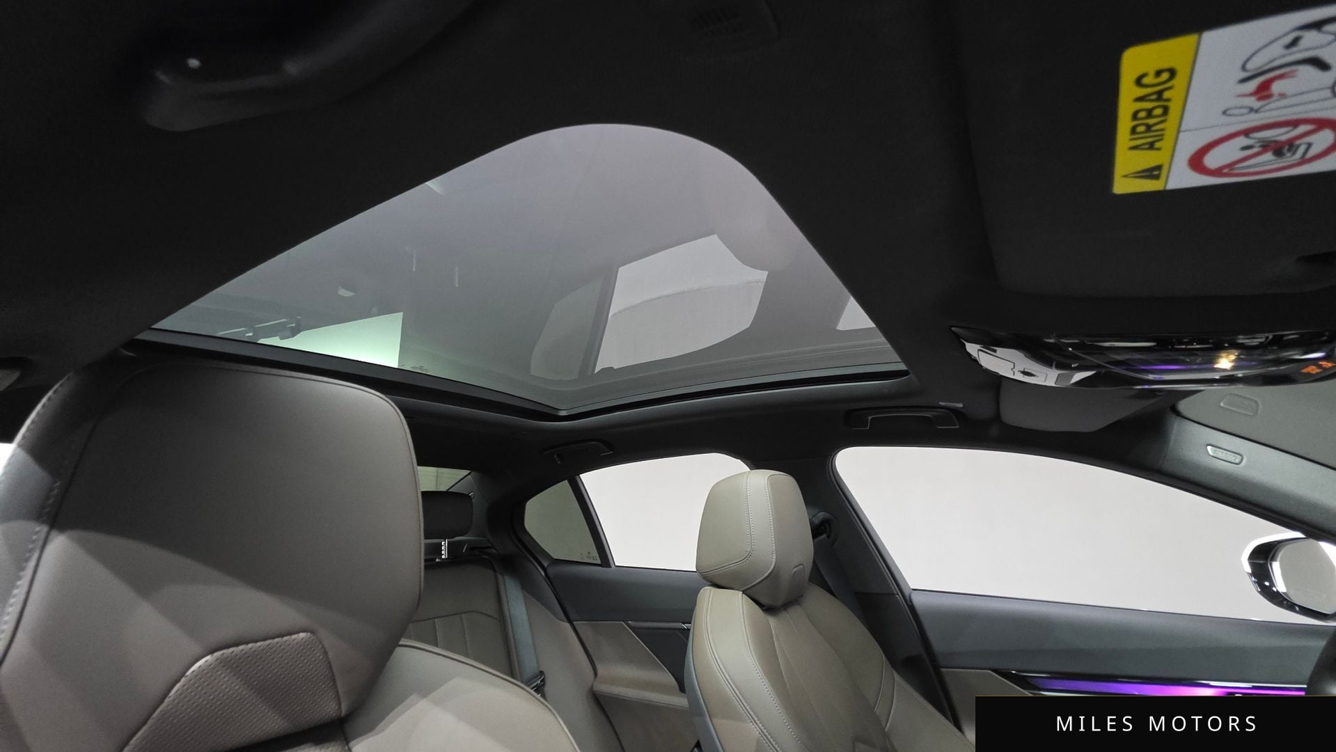 BMW 5 Series (G60) 2025 — миниатюра 12