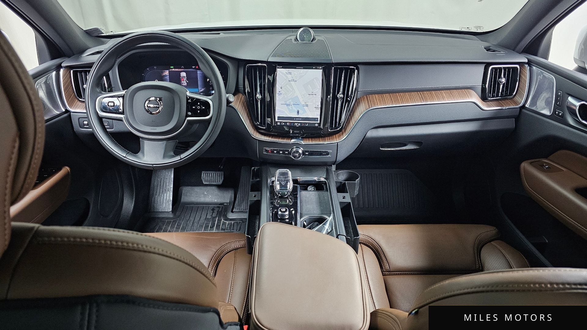 Volvo XC60 2022 — миниатюра 7