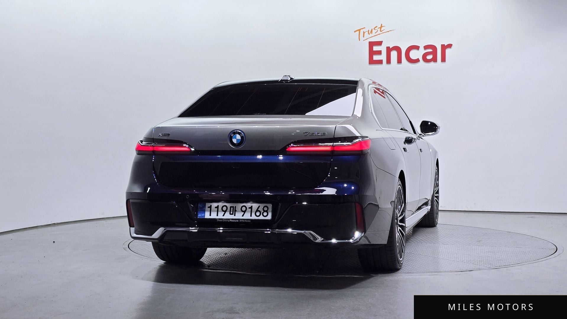 BMW 7 Series (G70) 2025 — миниатюра 4