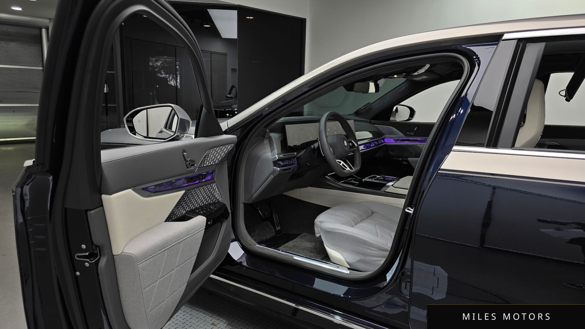 BMW 7 Series (G70) 2025 — миниатюра 11