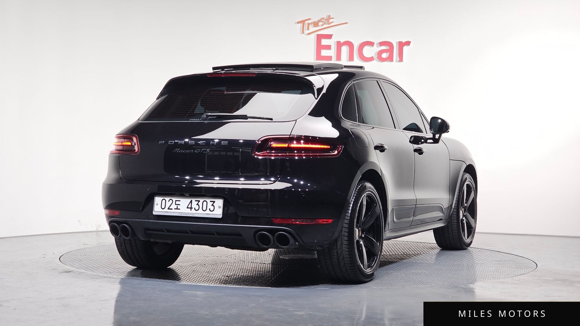 Porsche Macan 2018 — миниатюра 2