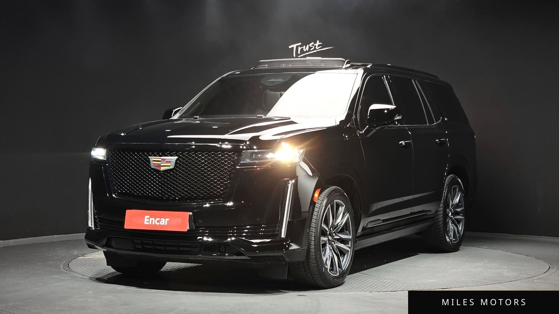 Cadillac Escalade 2021 — фото 1 из 12
