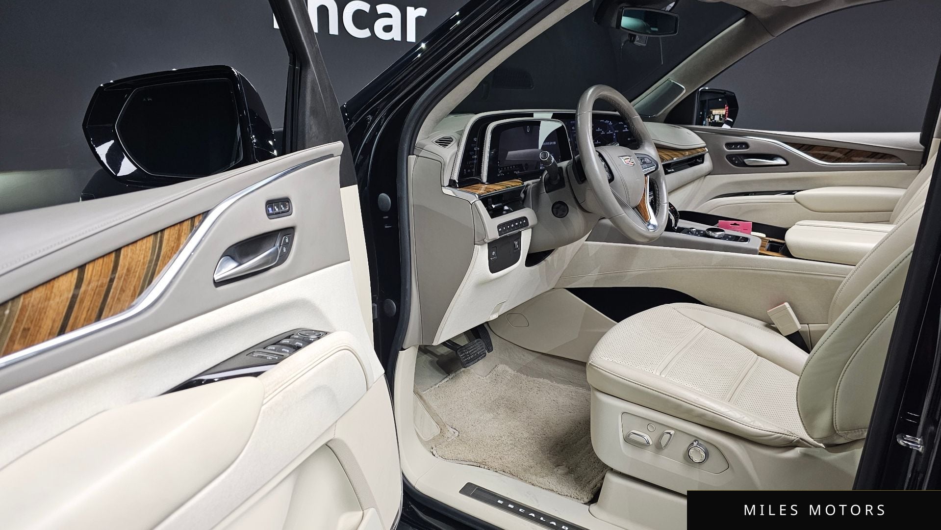 Cadillac Escalade 2021 — миниатюра 11