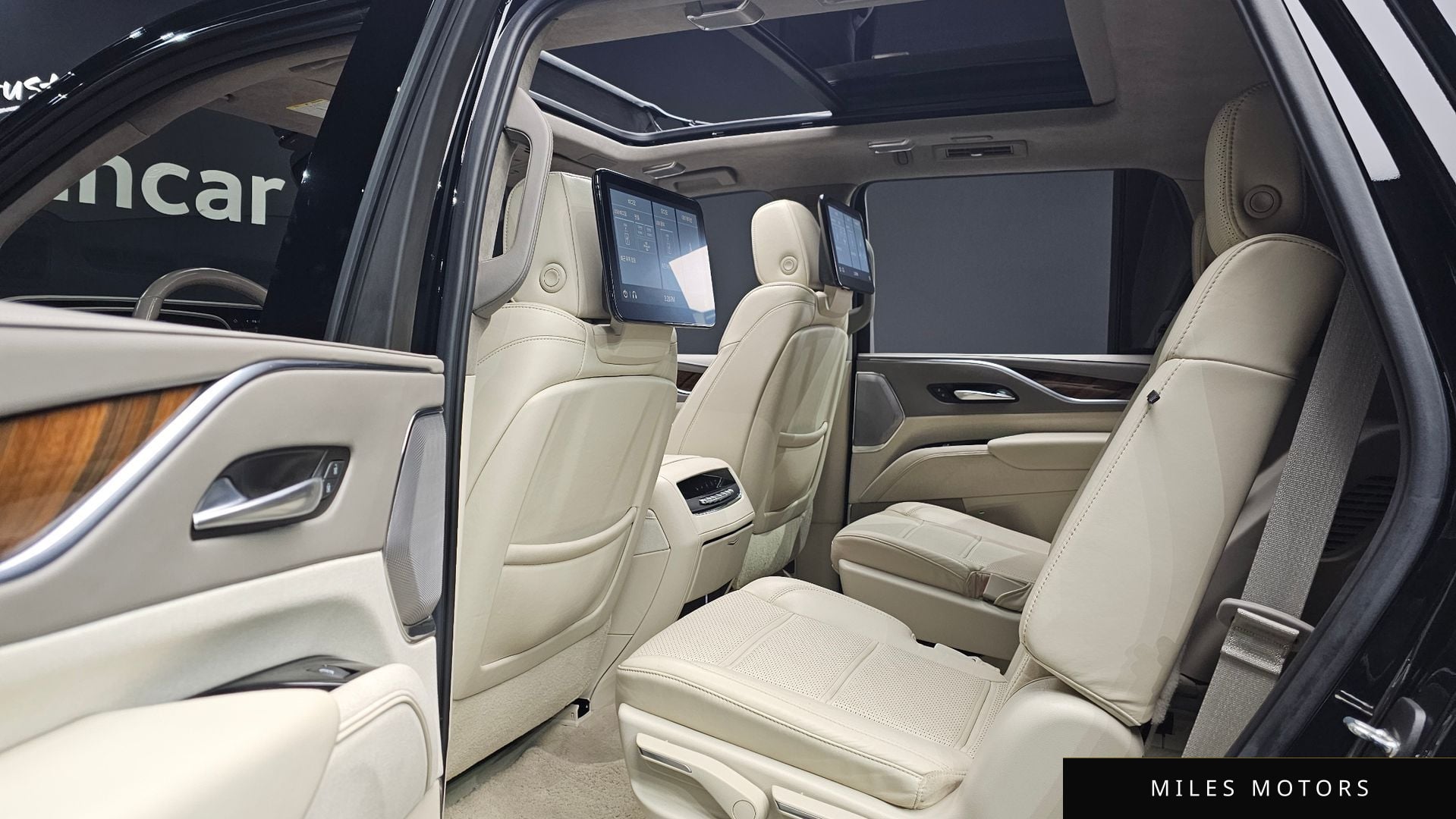 Cadillac Escalade 2021 — миниатюра 12