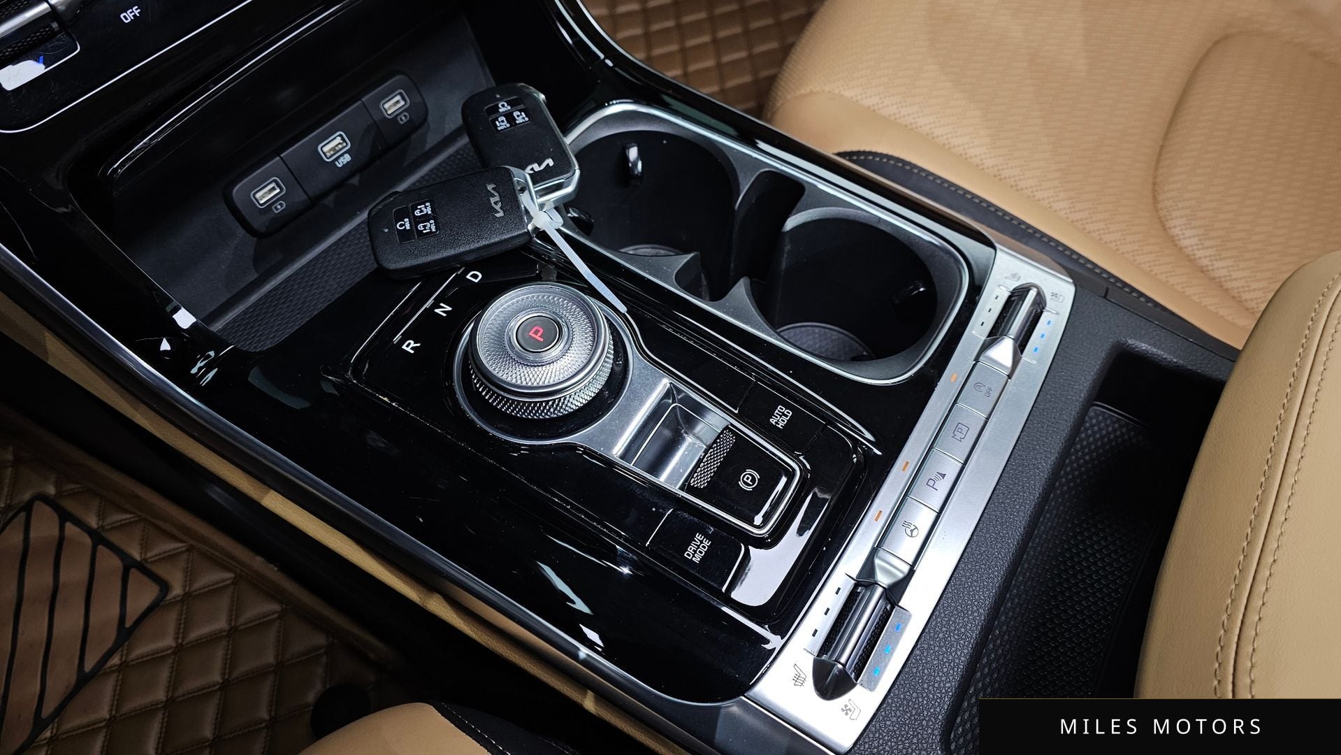 Kia Carnival 2023 — миниатюра 9