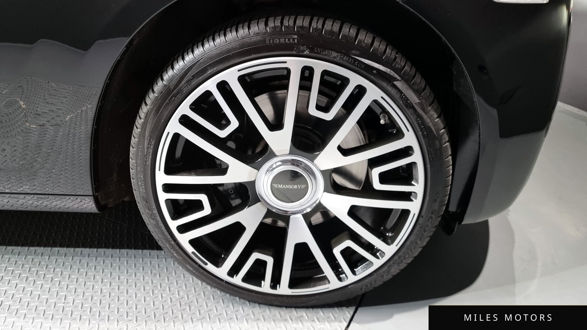 Rolls-Royce 고스트 2015 — миниатюра 5