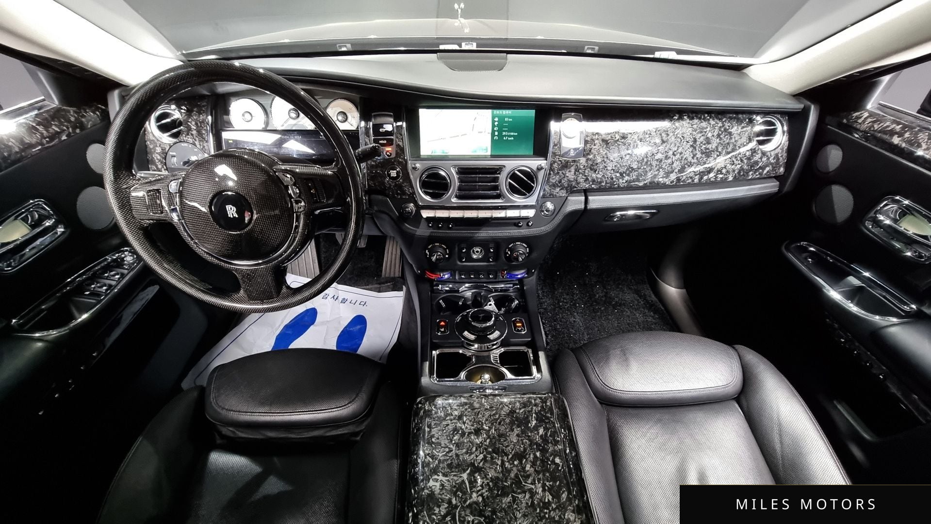 Rolls-Royce 고스트 2015 — миниатюра 7
