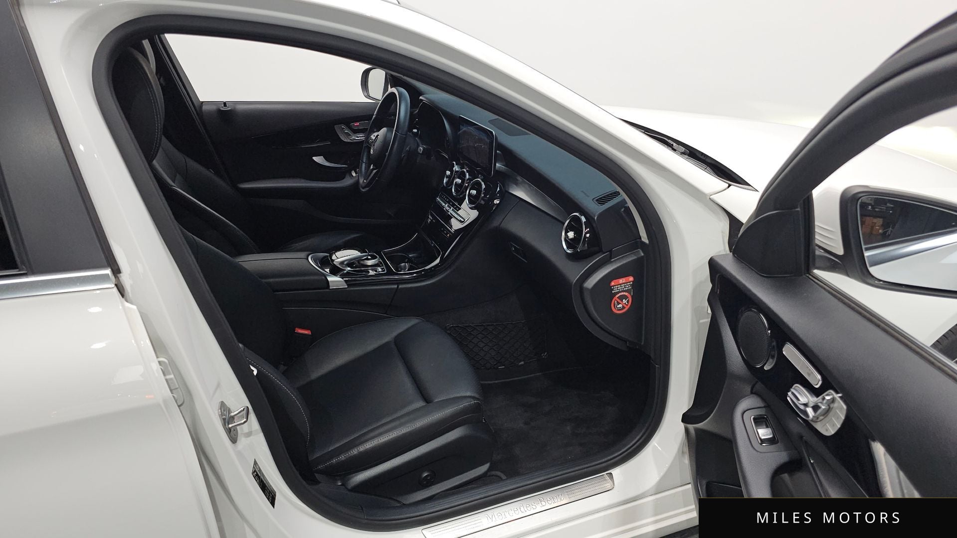 Mercedes-Benz C-Class W205 2019 — миниатюра 10