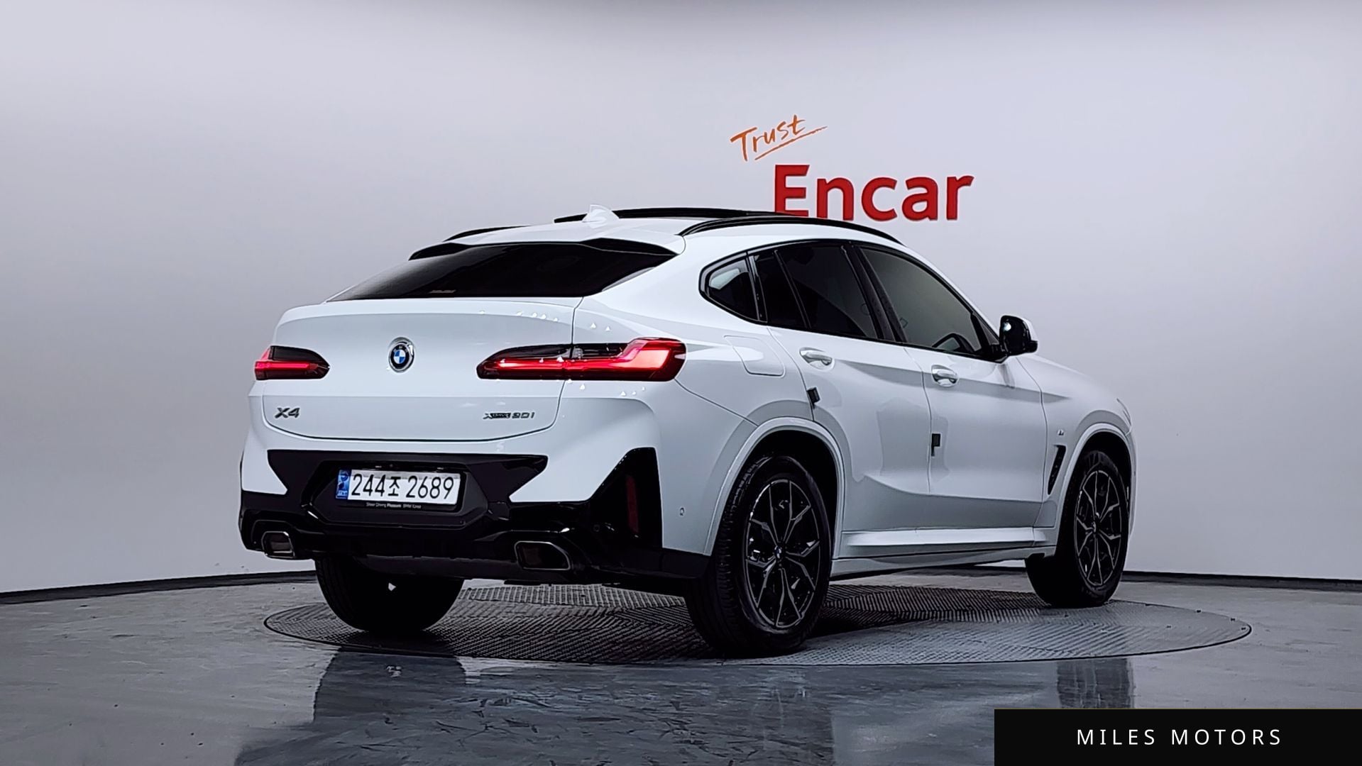 BMW X4 (G02) 2023 — миниатюра 2