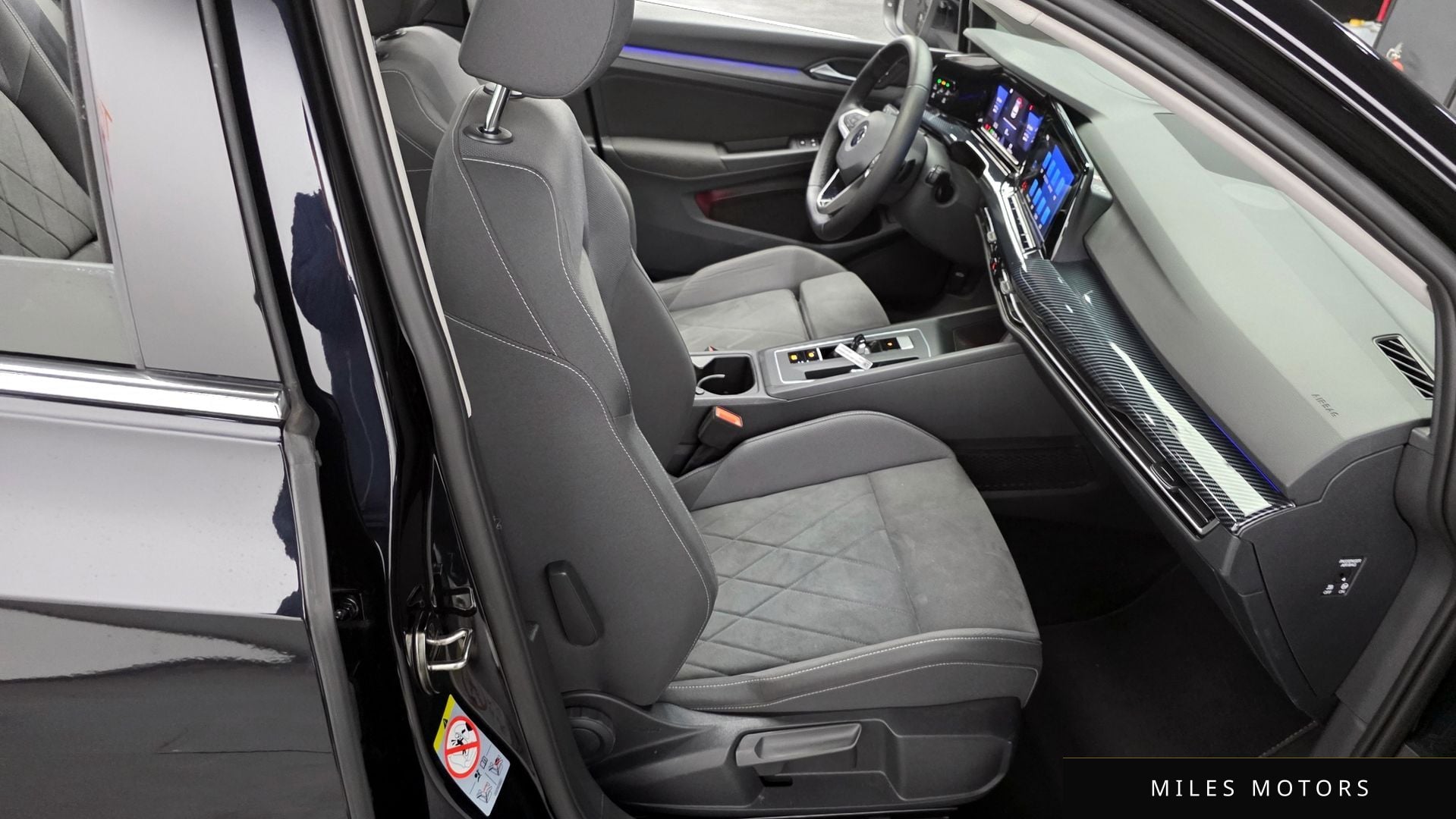 Volkswagen Golf 2022 — миниатюра 12