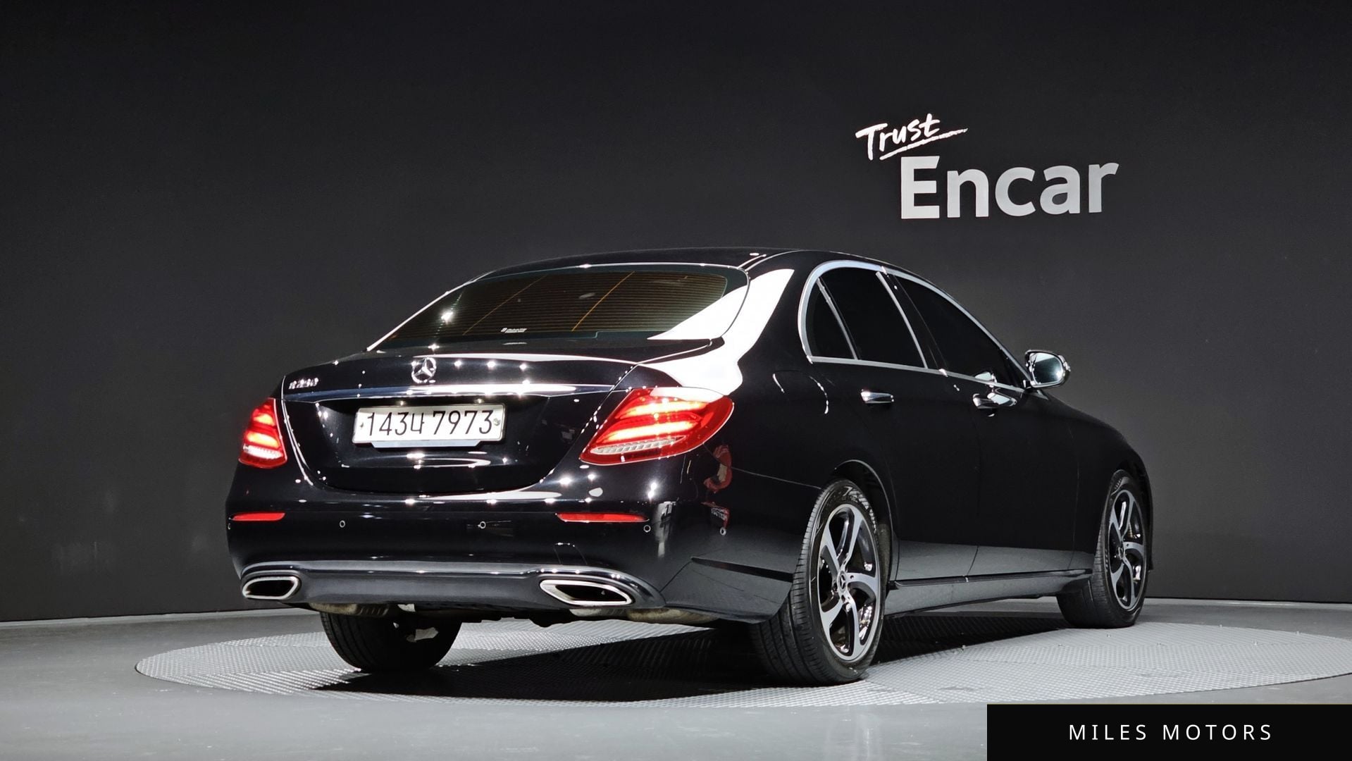 Mercedes-Benz E-Class W213 2020 — миниатюра 2