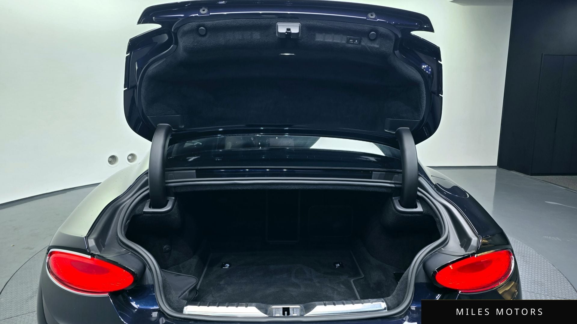 Bentley Continental GT 2022 — миниатюра 20