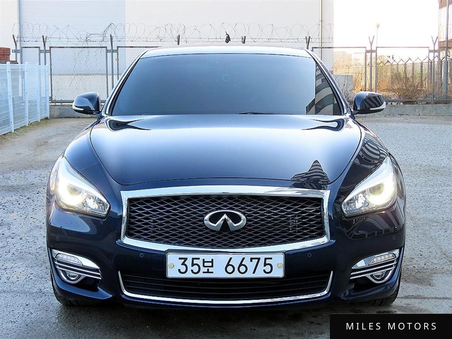 Infiniti Q70 2019