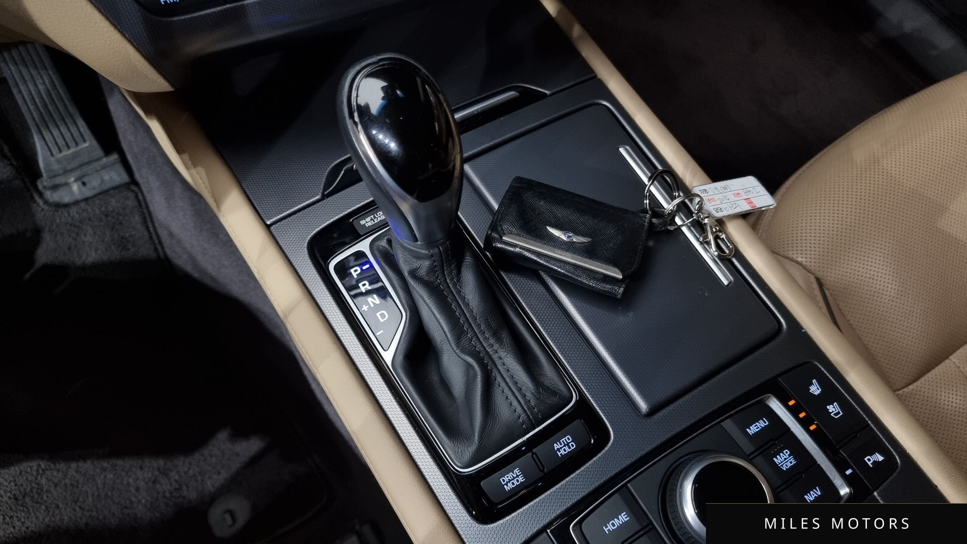 Hyundai Genesis 2016 — миниатюра 9