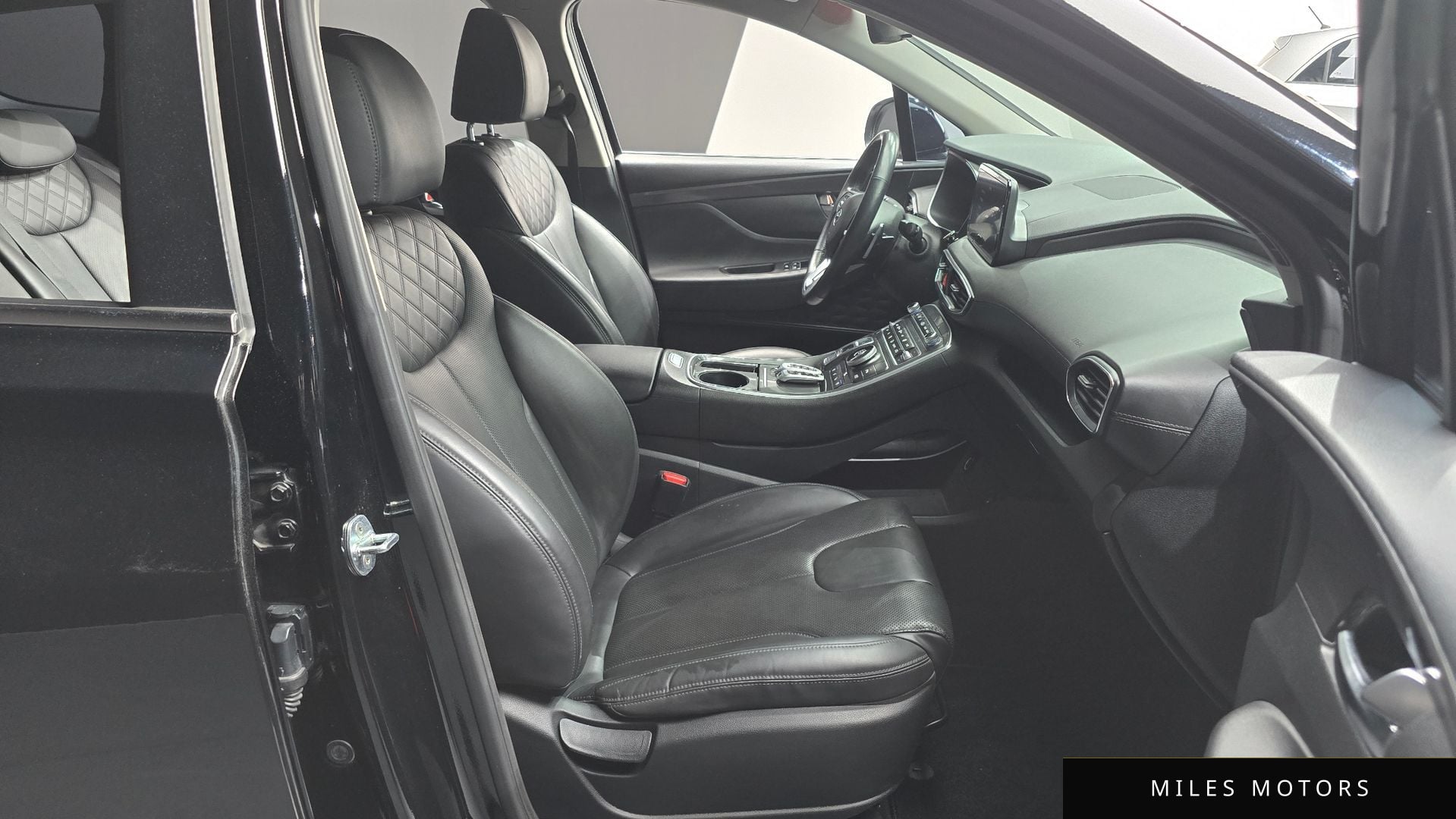 Hyundai Santafe 2022 — миниатюра 10