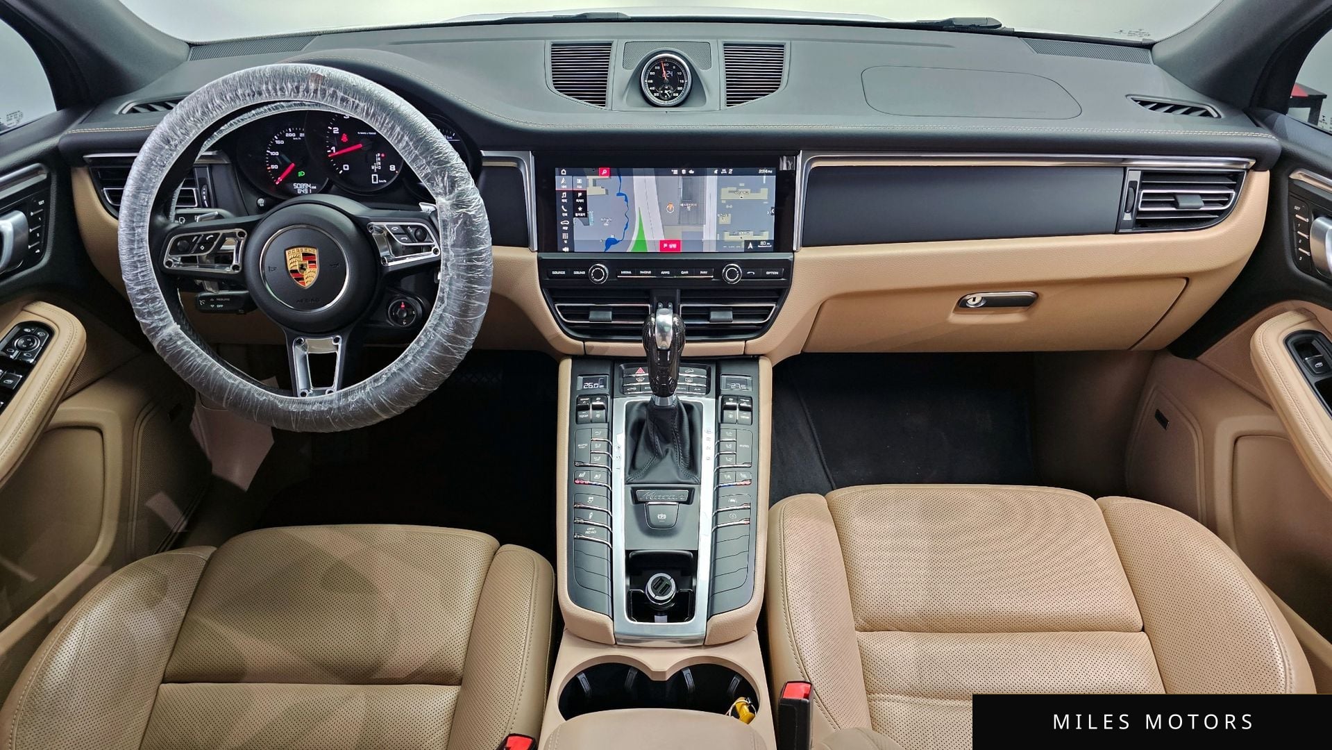 Porsche Macan 2021 — миниатюра 7