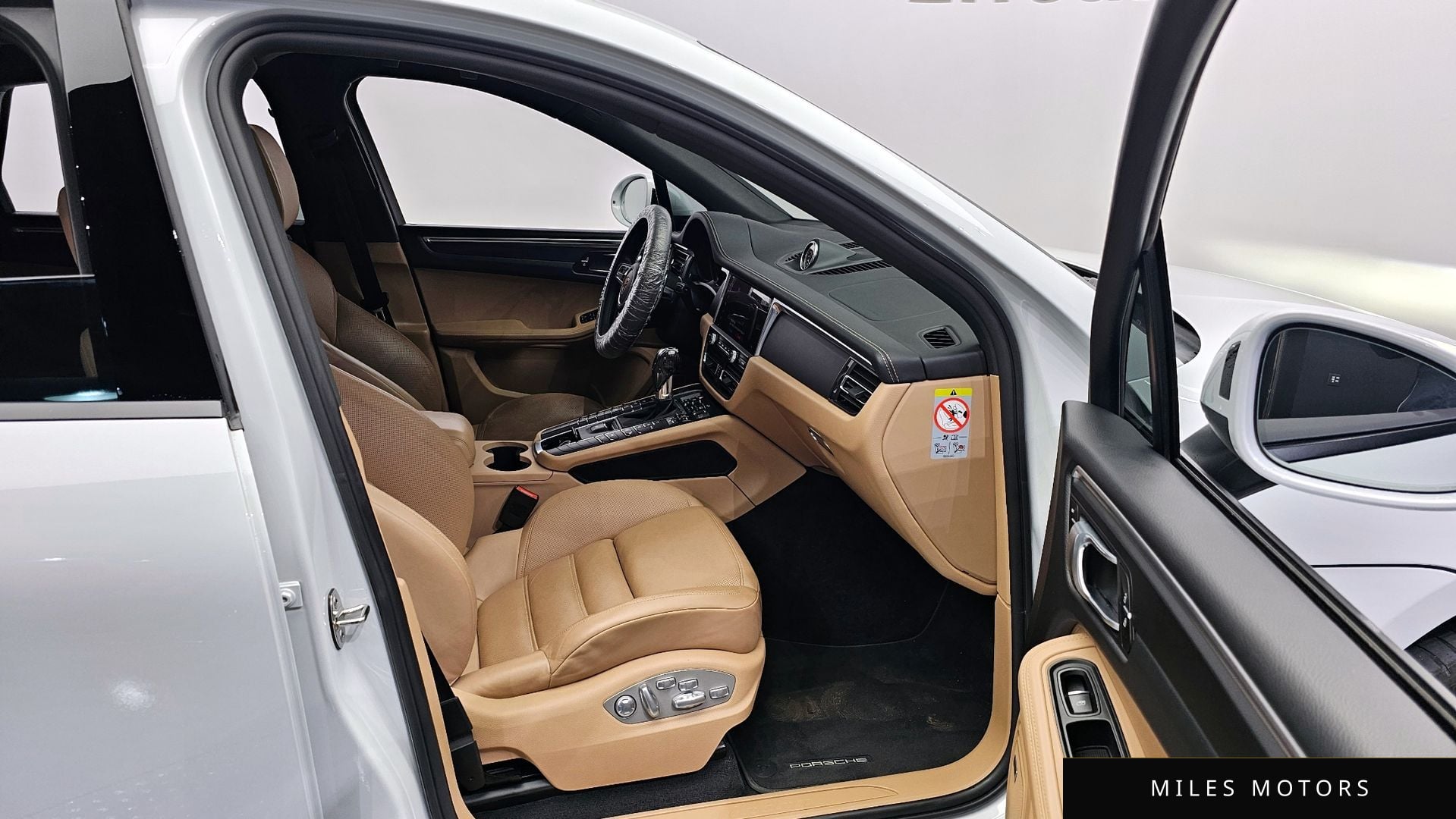 Porsche Macan 2021 — миниатюра 11