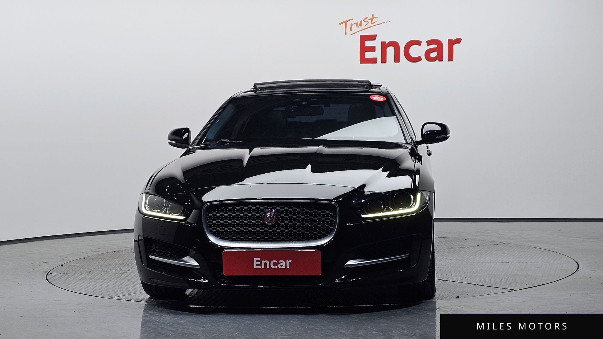 Jaguar XE 2016 — миниатюра 3