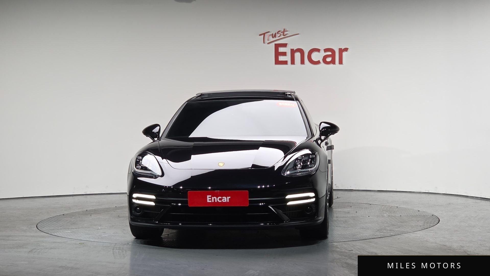 Porsche Panamera 2023 — миниатюра 2