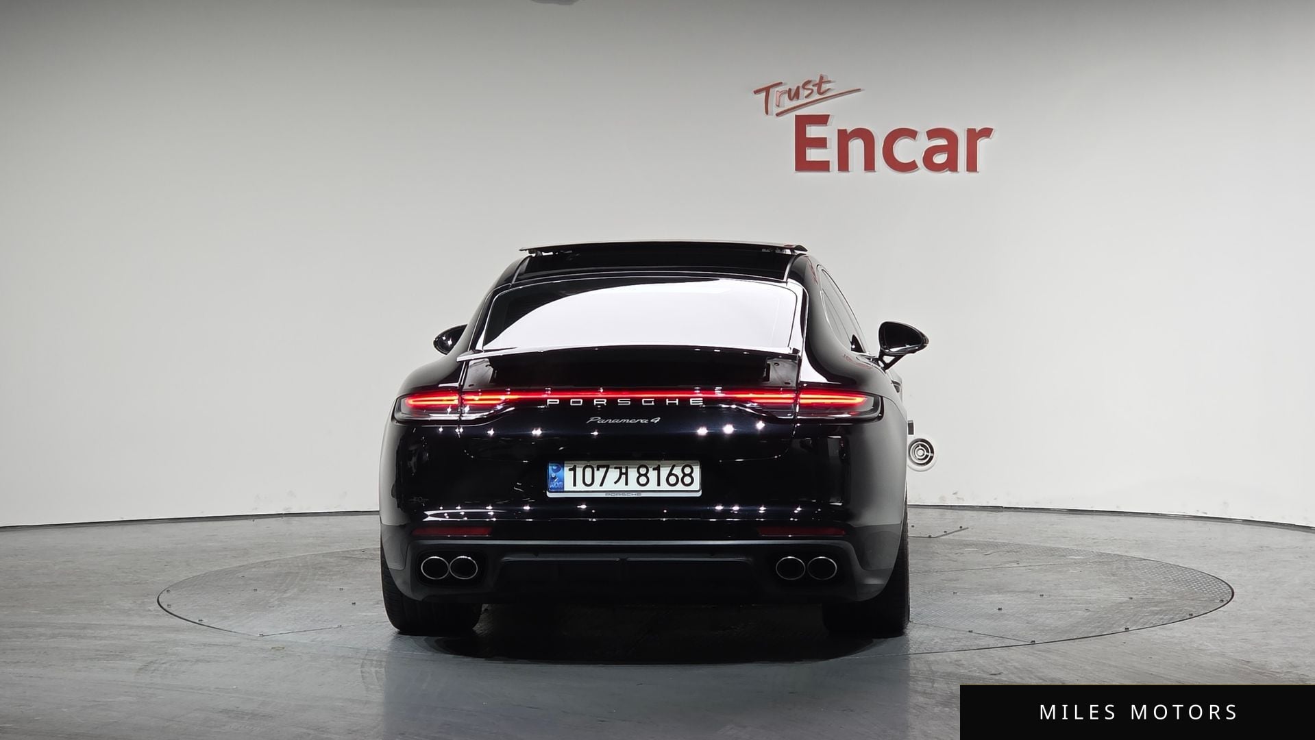 Porsche Panamera 2023 — миниатюра 3