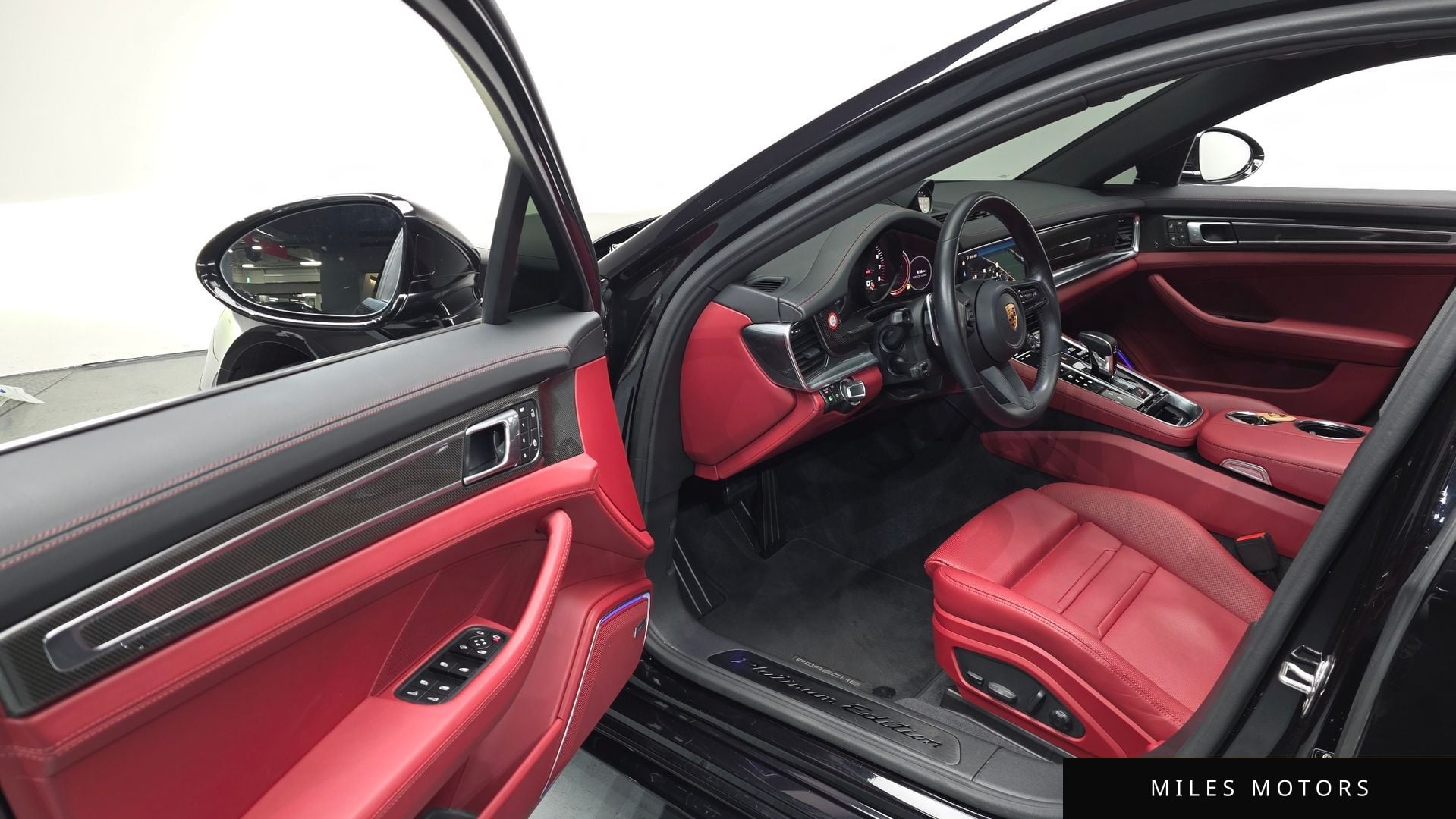Porsche Panamera 2023 — миниатюра 11