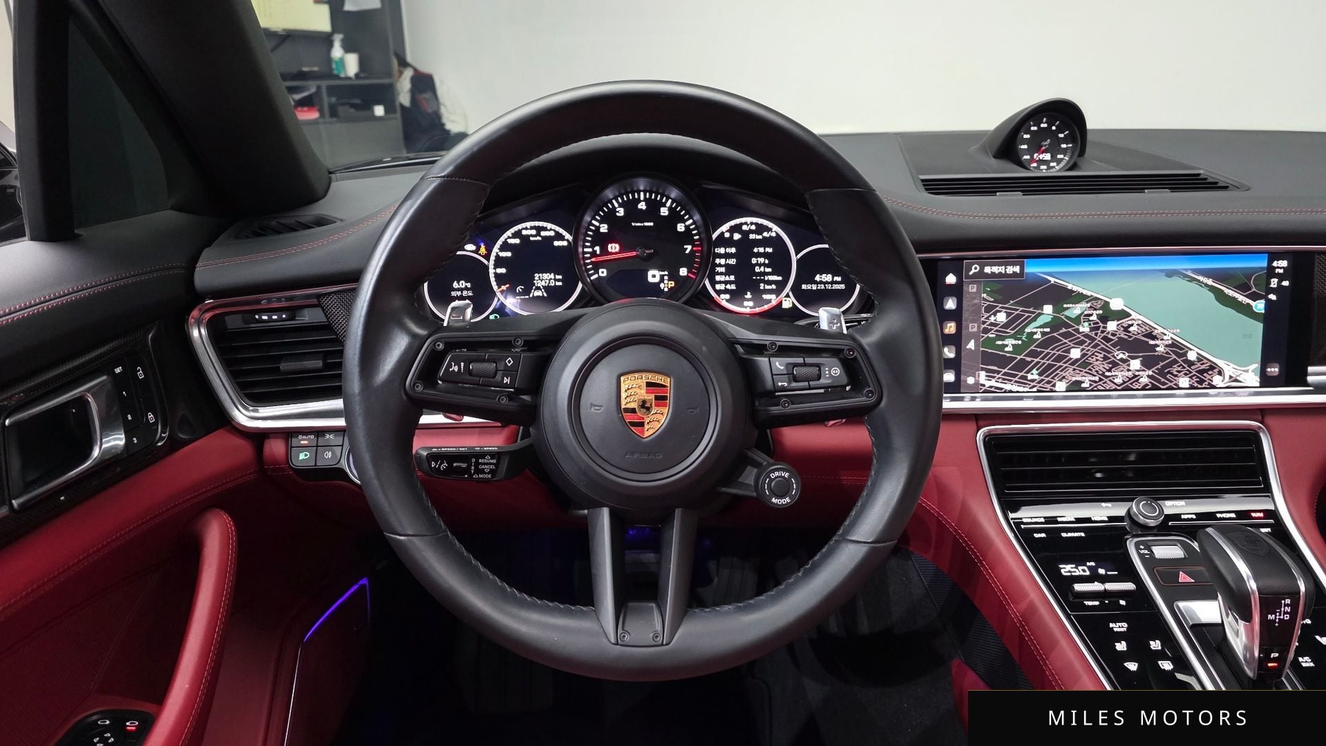 Porsche Panamera 2023 — миниатюра 12