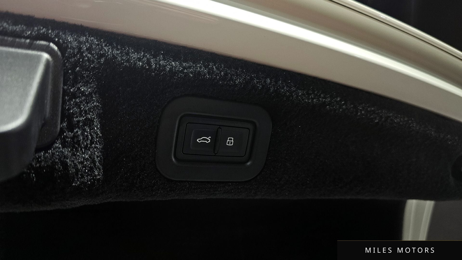 Bentley 플라잉스퍼 2021 — миниатюра 15