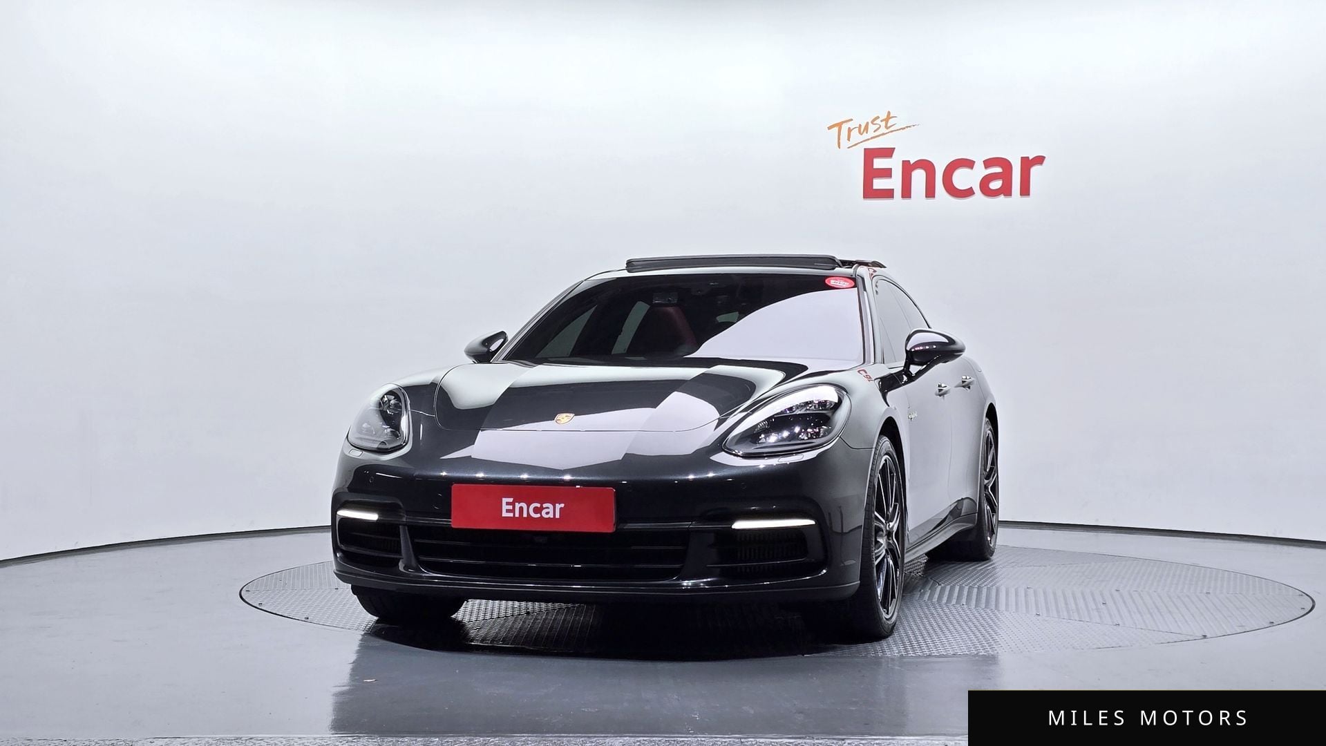 Porsche Panamera 2019 — миниатюра 3