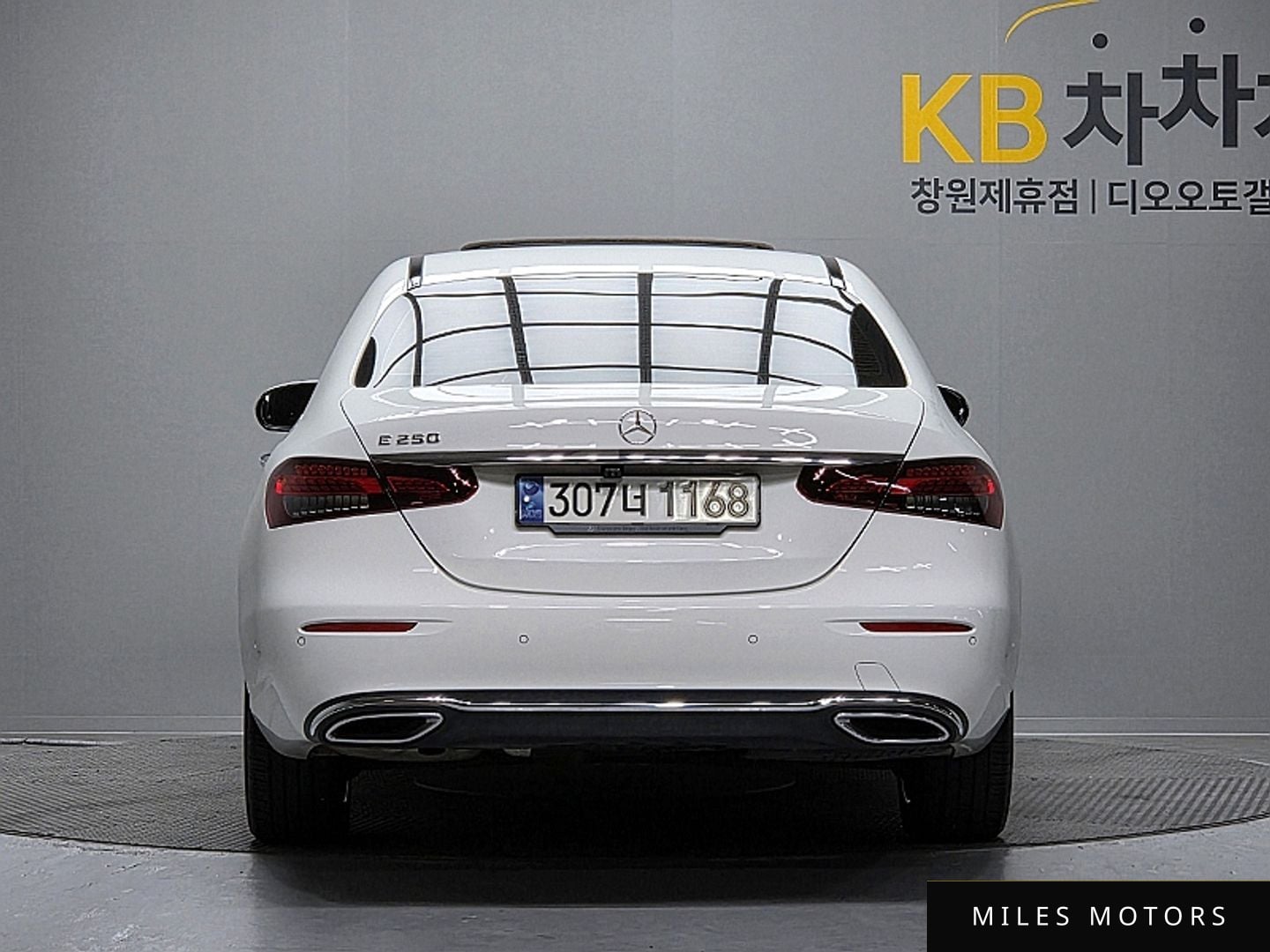 Mercedes-Benz E-Class W213 2021 — миниатюра 4