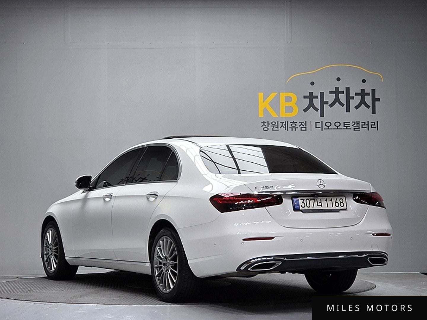 Mercedes-Benz E-Class W213 2021 — миниатюра 6