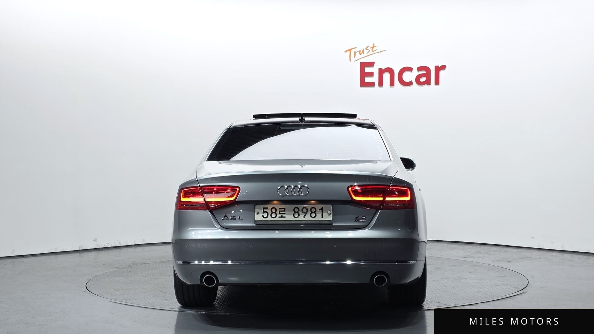Audi A8 2012 — миниатюра 4