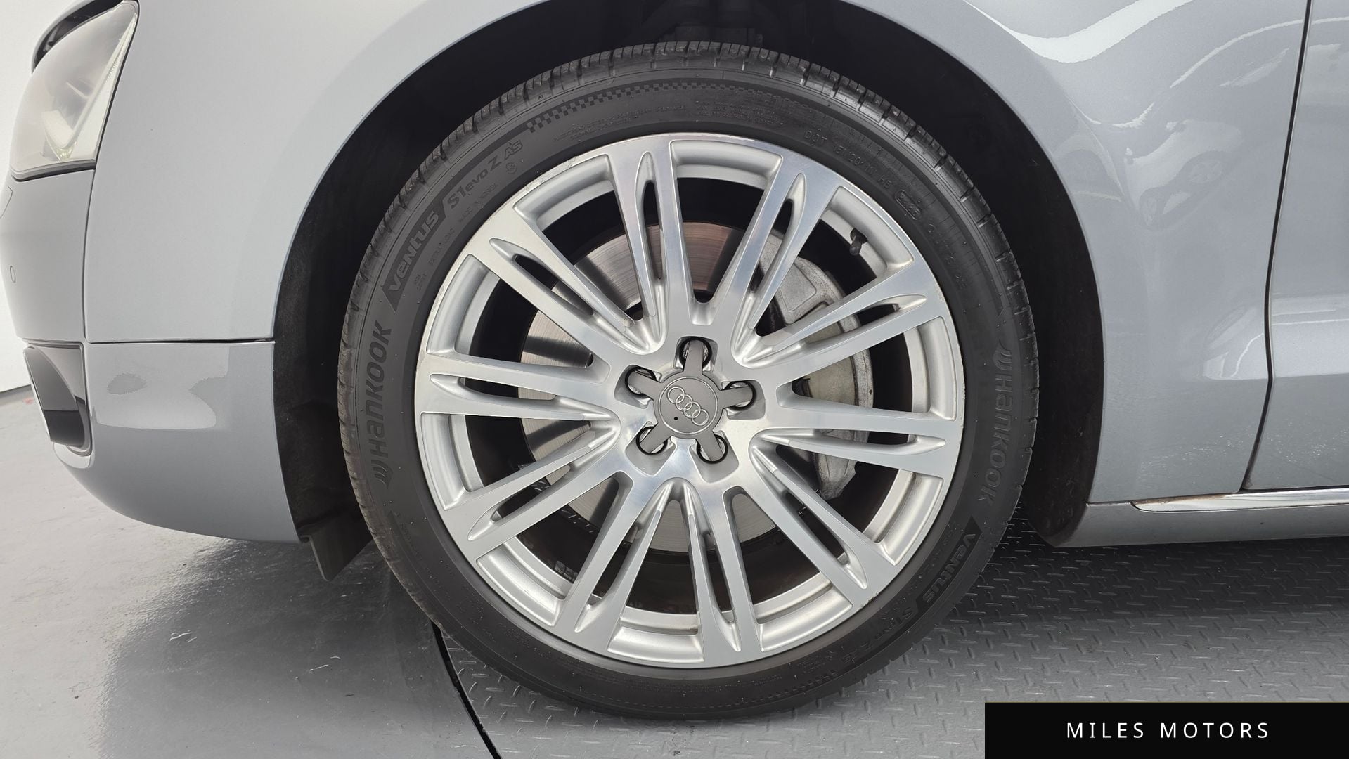 Audi A8 2012 — миниатюра 5