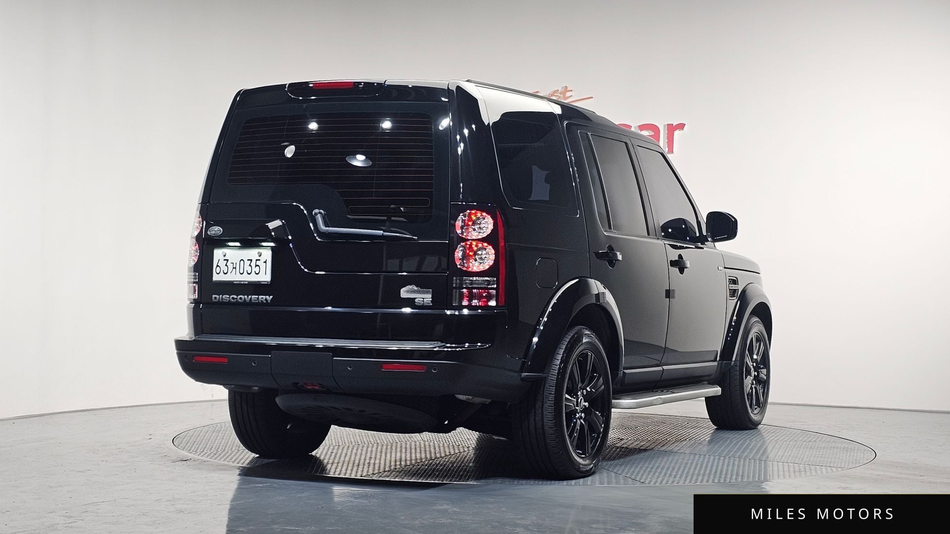 Land Rover Discovery 2016 — миниатюра 2