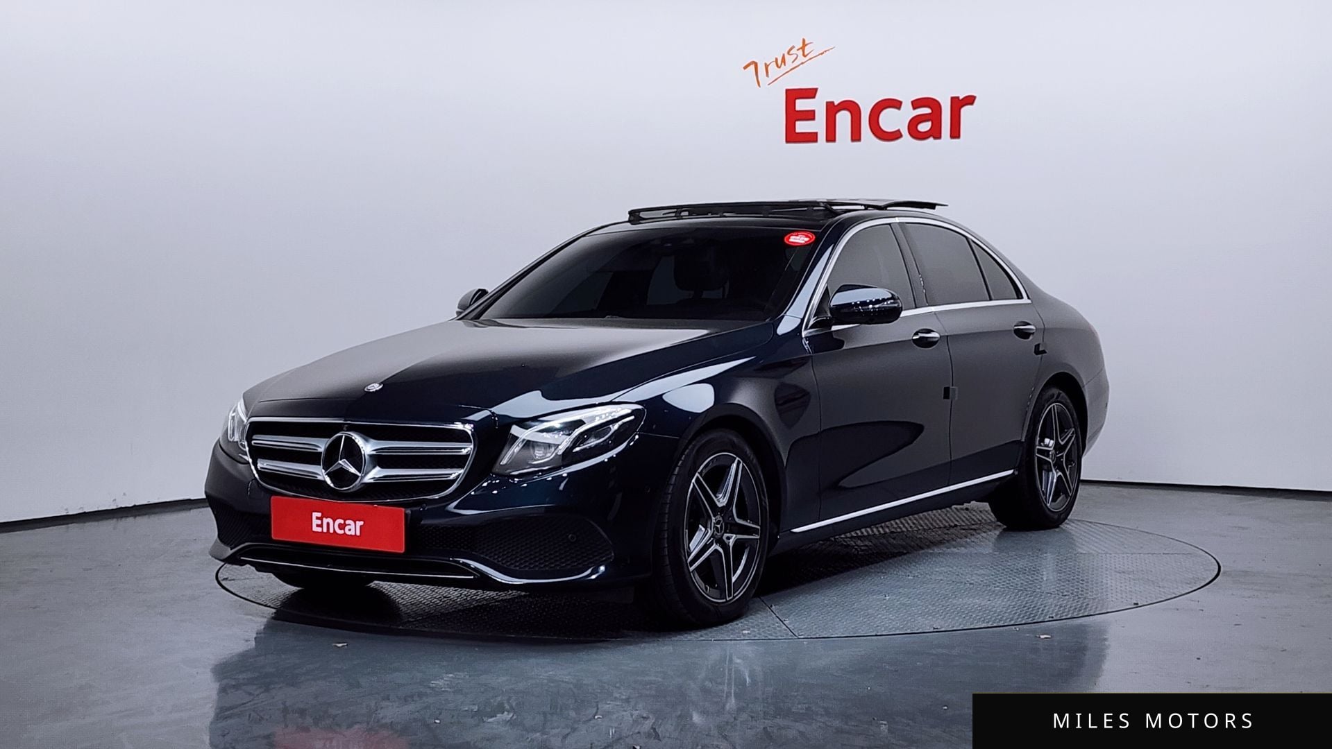 Mercedes-Benz E-Class W213 2017 — фото 1 из 12