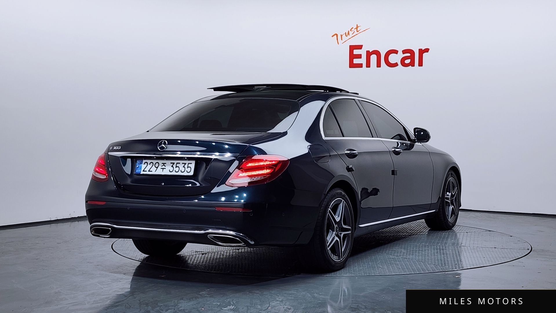 Mercedes-Benz E-Class W213 2017 — миниатюра 2
