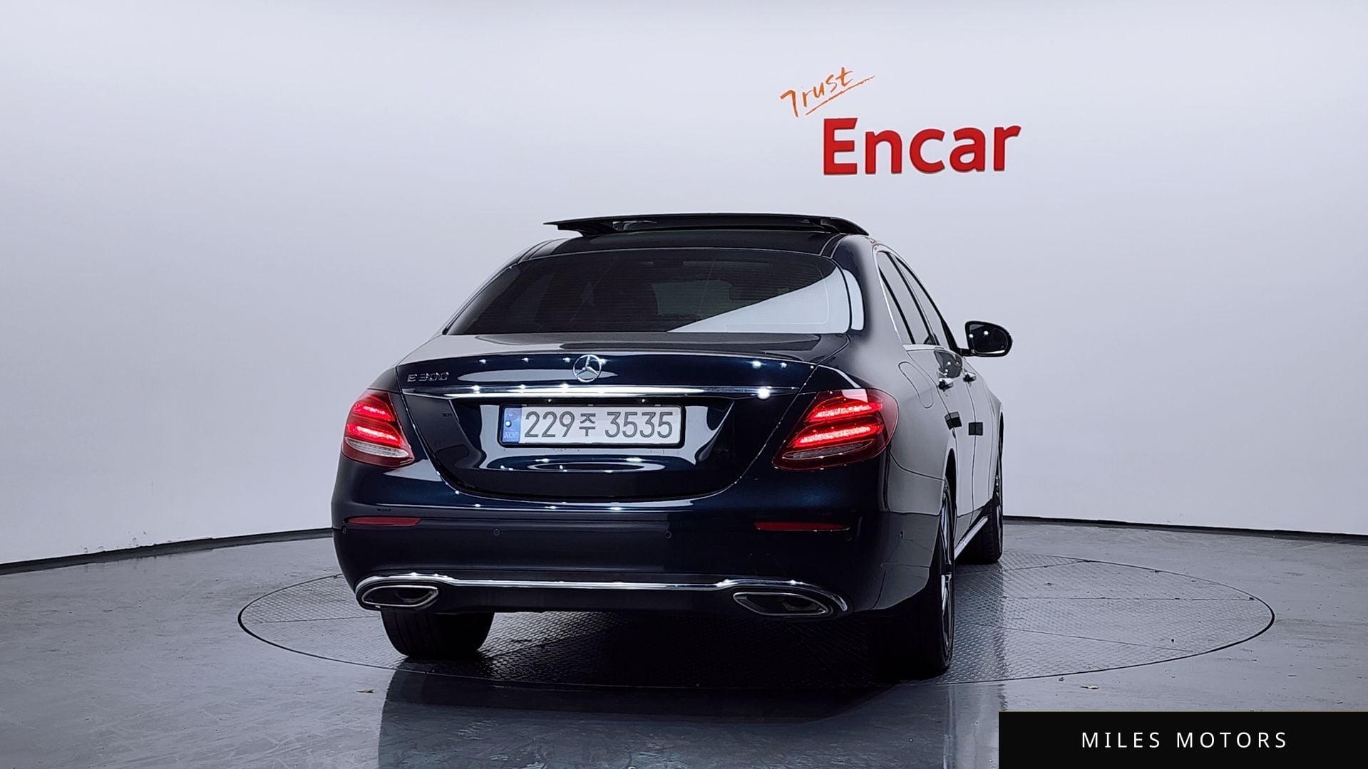 Mercedes-Benz E-Class W213 2017 — миниатюра 4