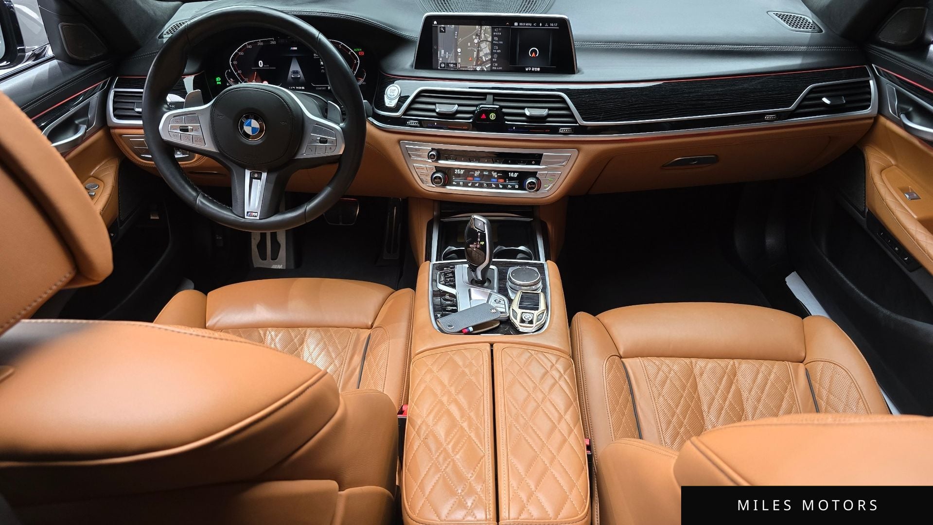 BMW 7 Series (G11) 2021 — миниатюра 7