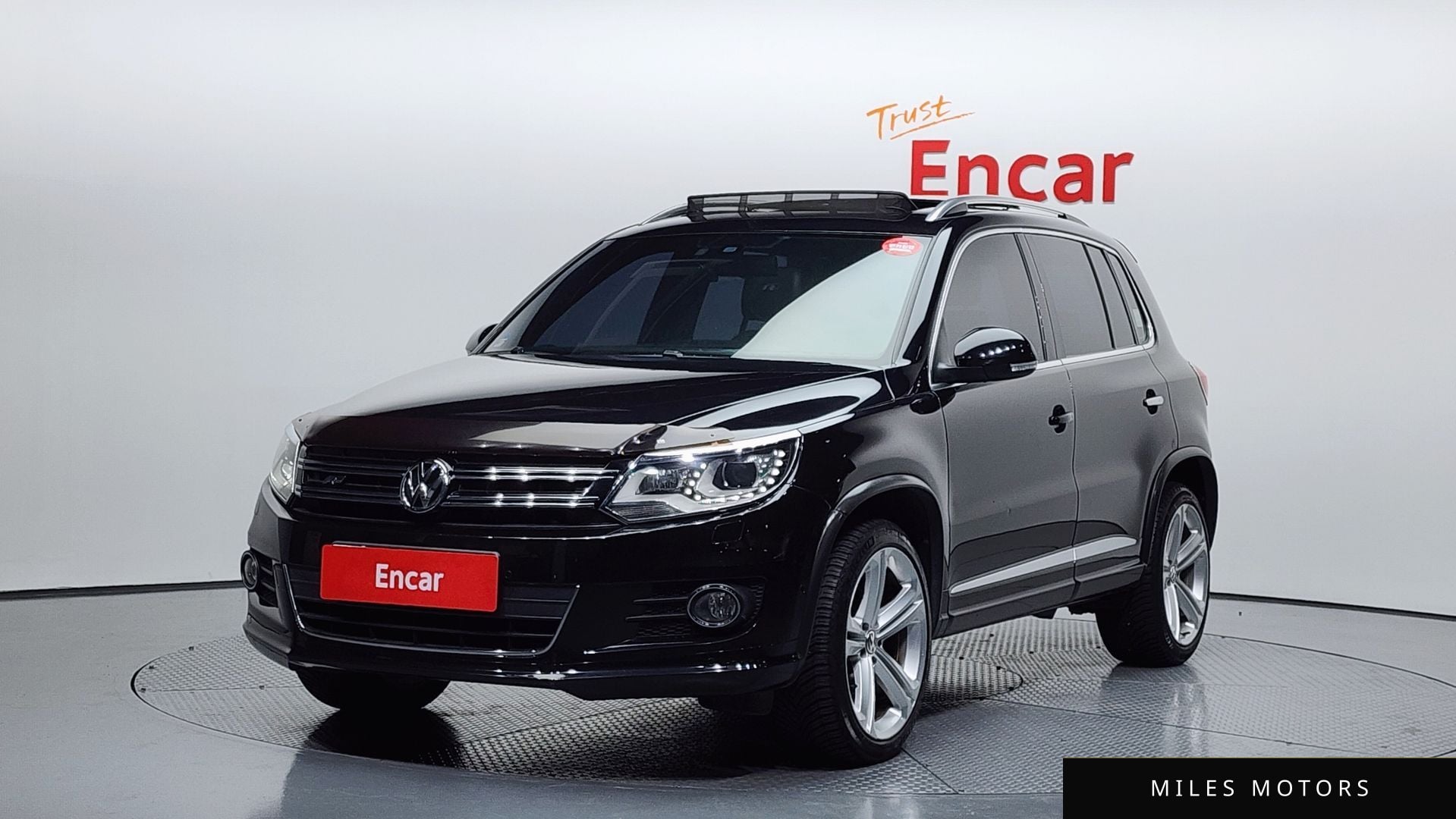 Volkswagen Tiguan 2015 — фото 1 из 12