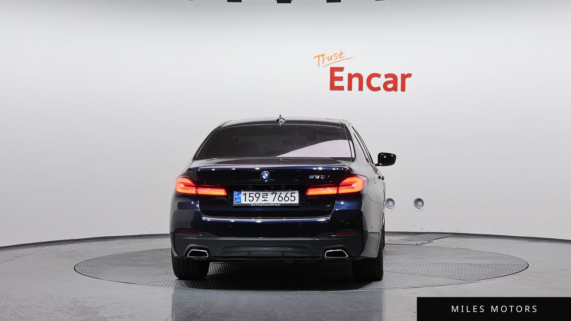 BMW 5 Series (G30) 2021 — миниатюра 4