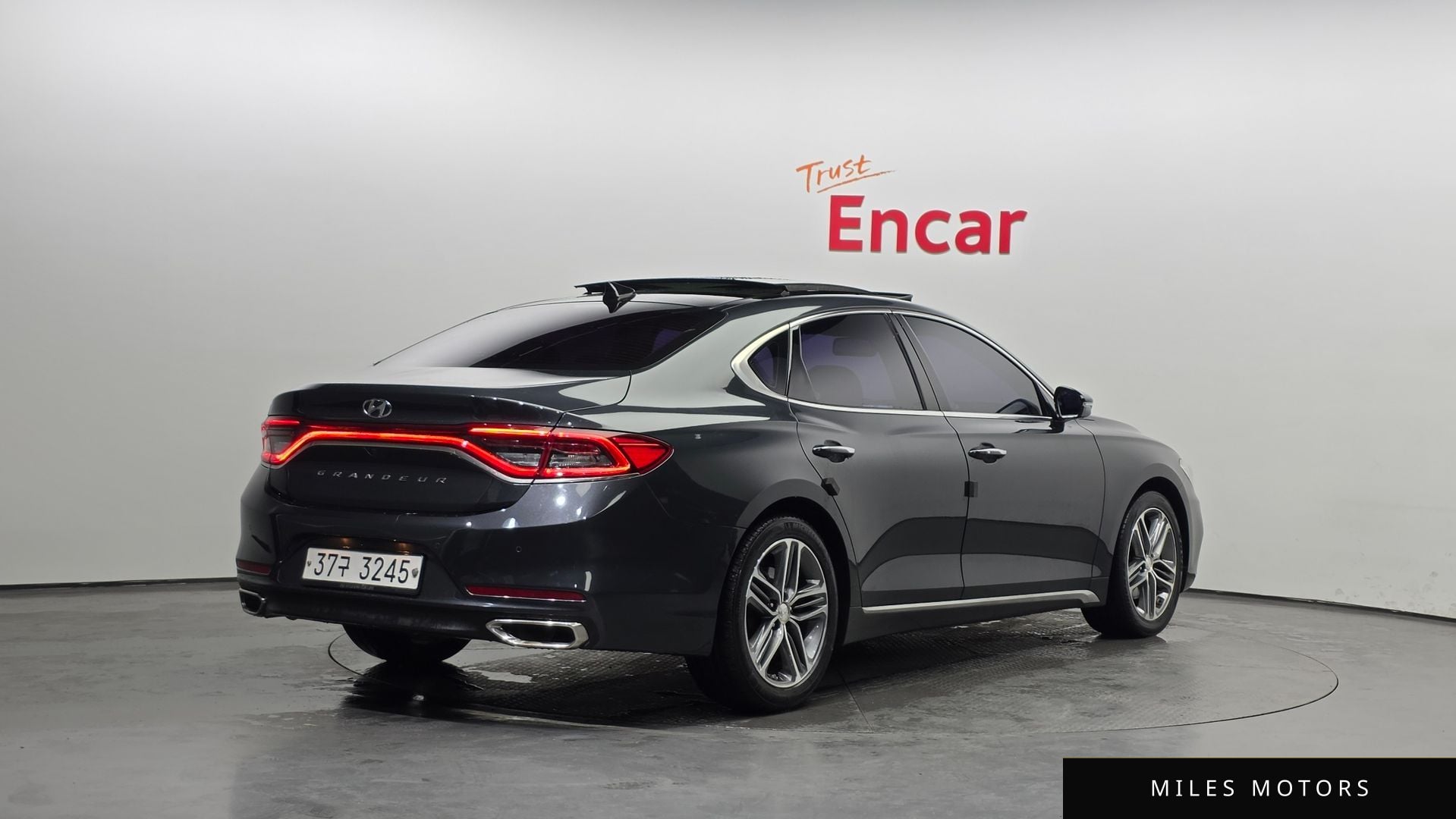 Hyundai Grandeur 2017 — миниатюра 2