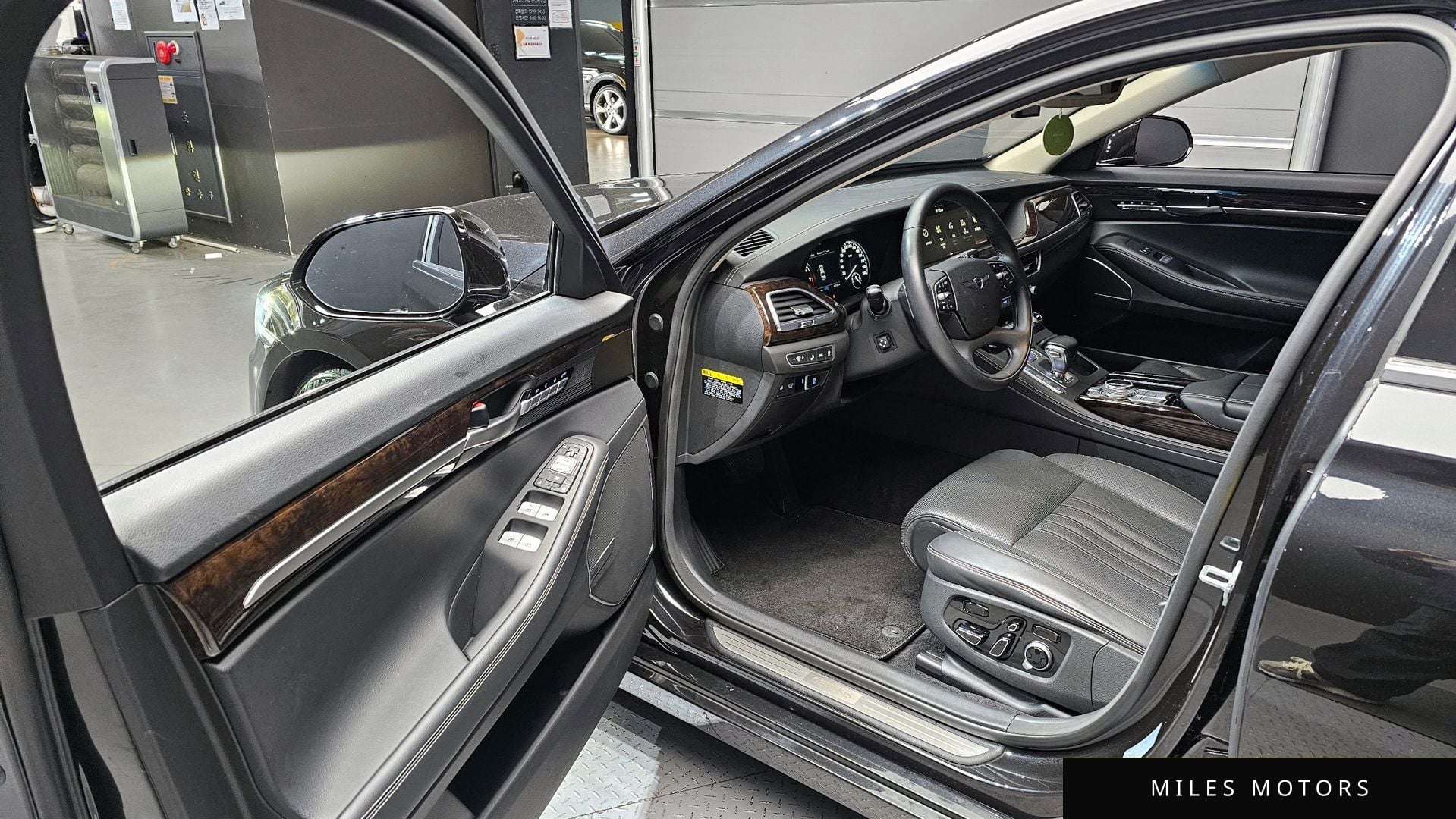 Genesis G90 2019 — миниатюра 10