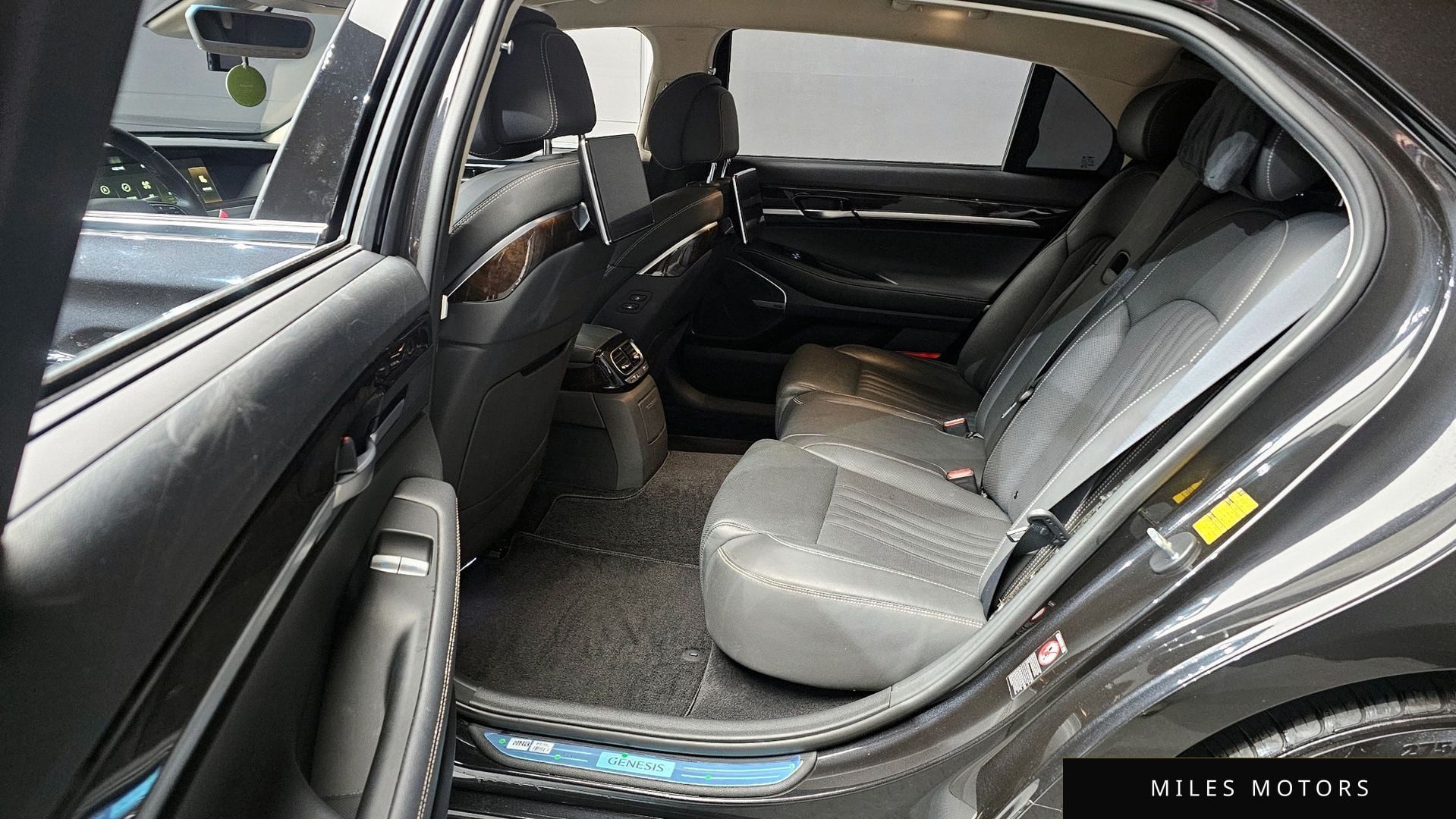 Genesis G90 2019 — миниатюра 12