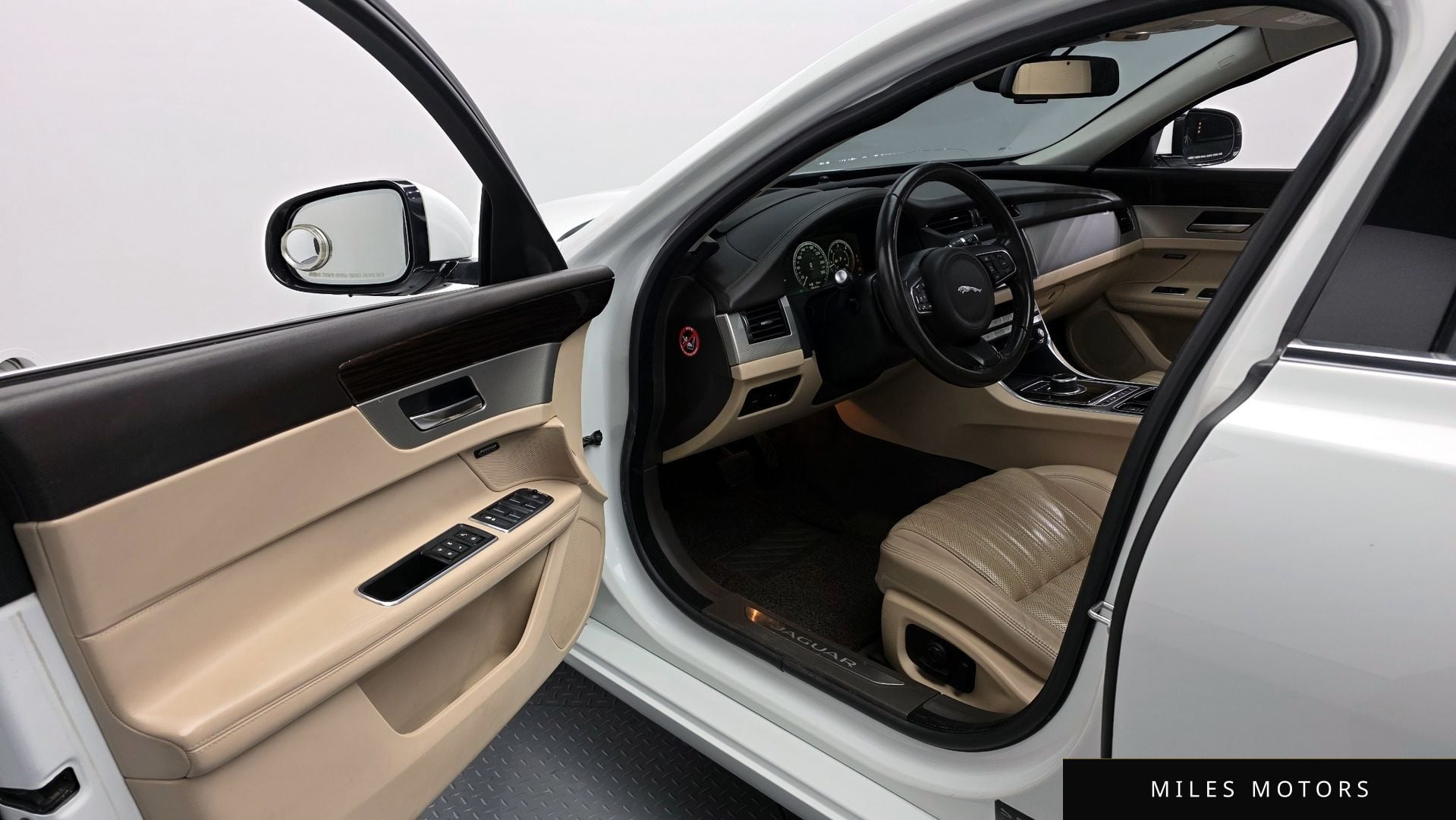 Jaguar XF (X260) 2017 — миниатюра 10